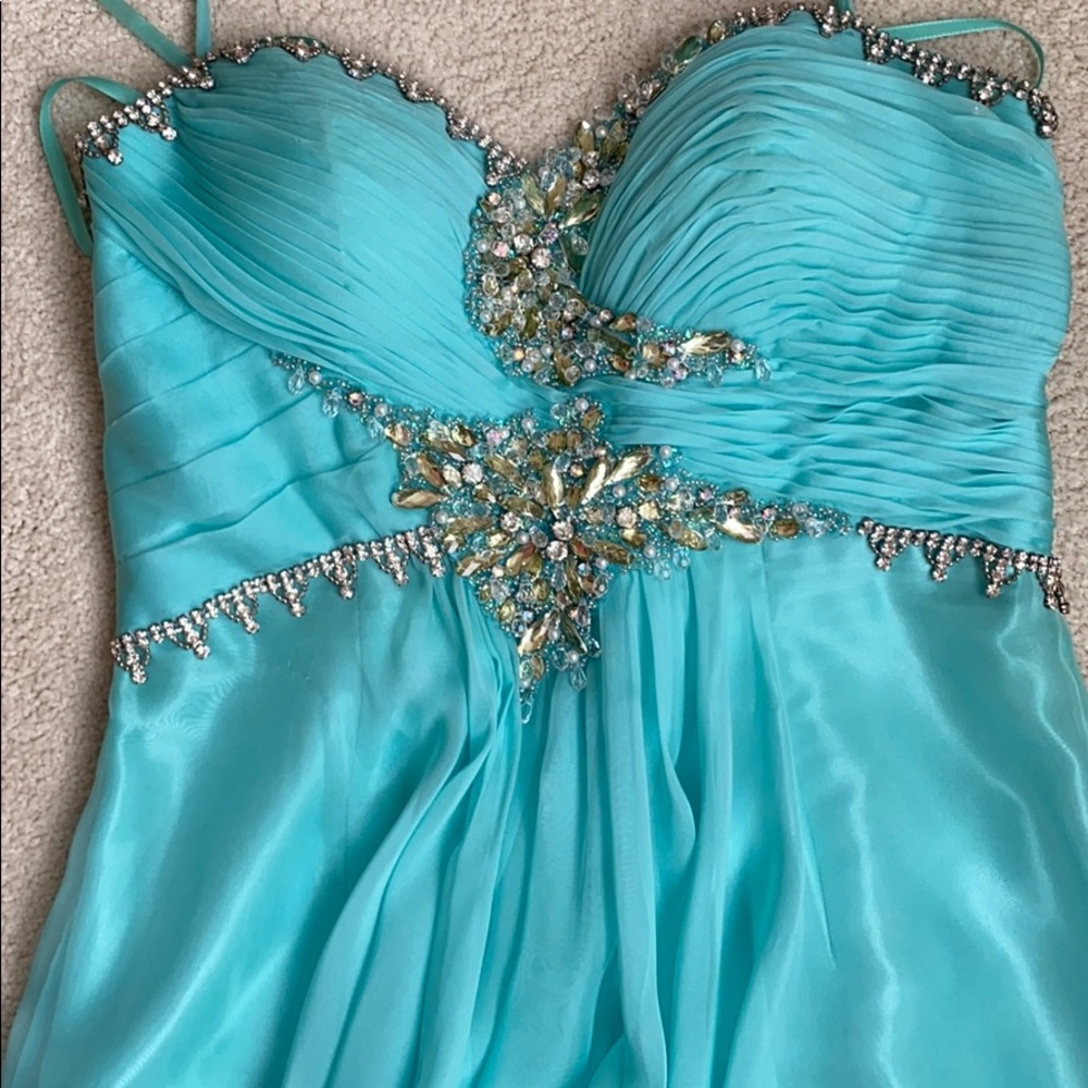 Dave & Johnny long formal/prom dress